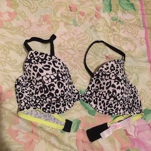 Leopard print Victoria’s Secret bra
